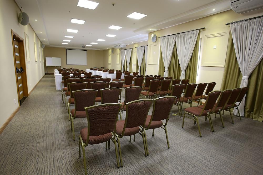 Faro Hotel Atibaia Ngoại thất bức ảnh